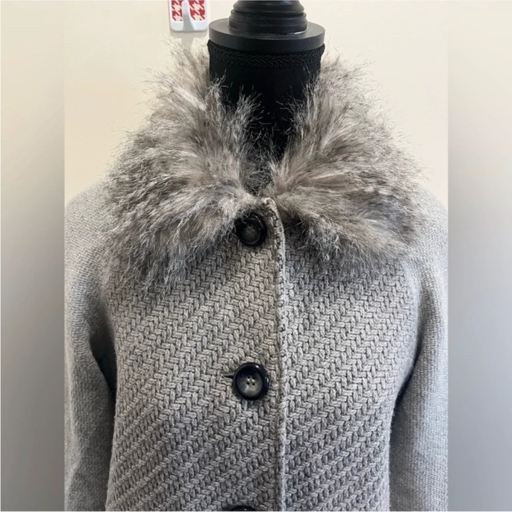 Promod Gray Textured Coat with Faux Fur Collar - Picture 2 of 9